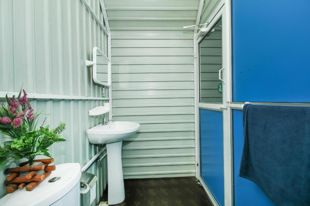 Airport A4 Transit Hub - Eco Chalets Katunayaka Ngoại thất bức ảnh